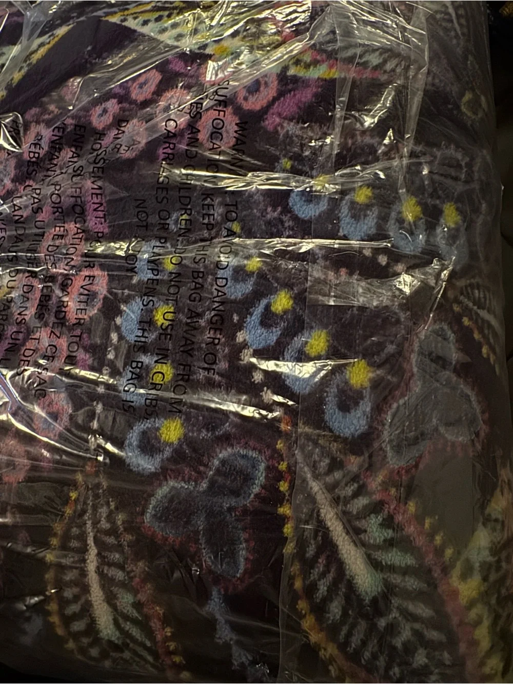 NWT Vera Bradley Fleece travel blanket batik leaves still in bag with receipt.